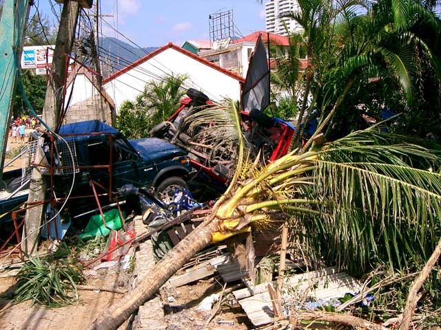 Самые сильные цунами в истории Ява 2006 год