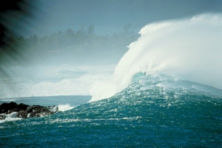 Самые сильные цунами в истории - «большая волна в гавани»
