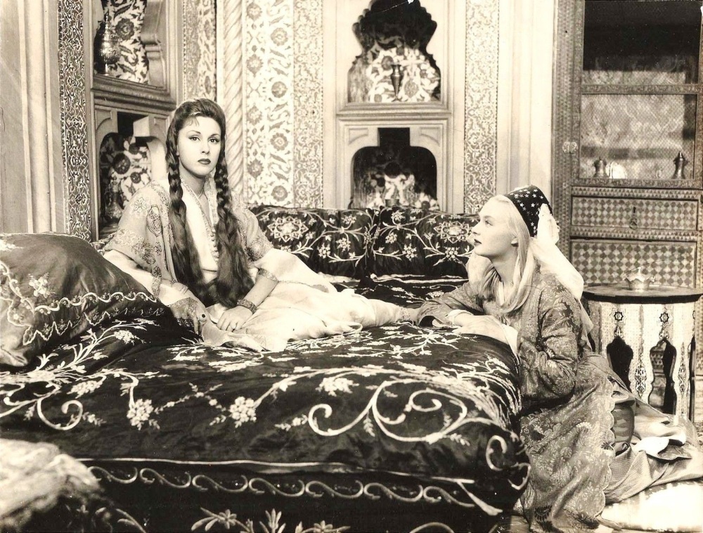Женский султанат при Сафийе Султан