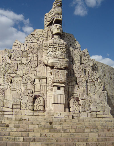 Пирамиды майя: храм в Тикаль