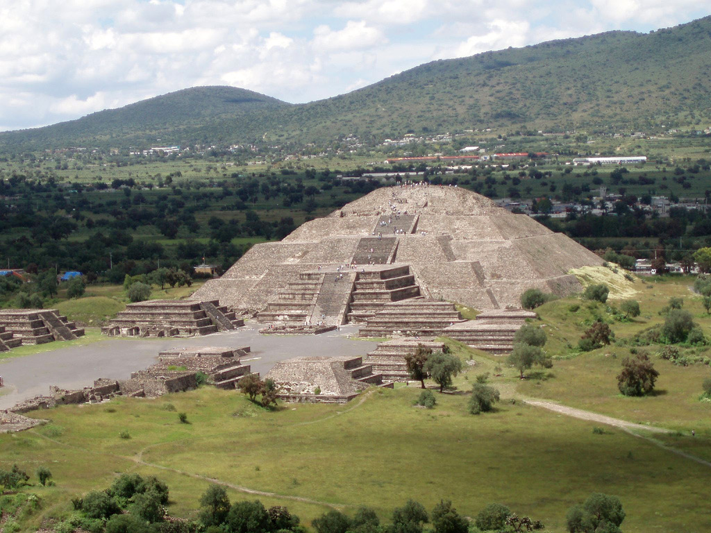 Пирамиды майя - Пирамида Луны