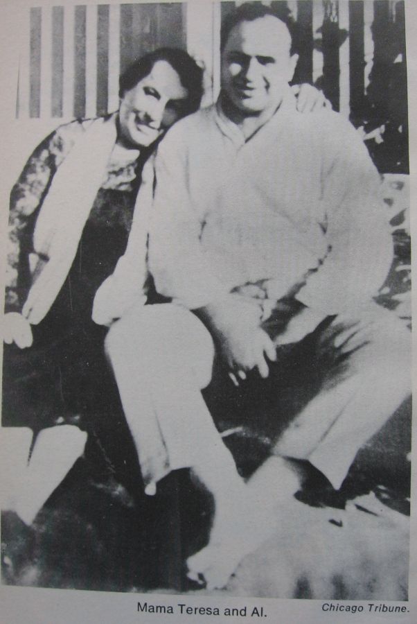 Аль Капоне с матерью