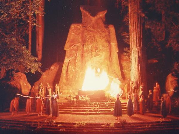 Иллюминаты - ритуал организации «Богемская Роща»