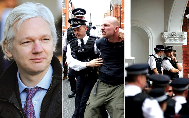 Wikileaks - скандал с Джулианом Ассанжем Wikileaks - скандал с Джулианом Ассанжем