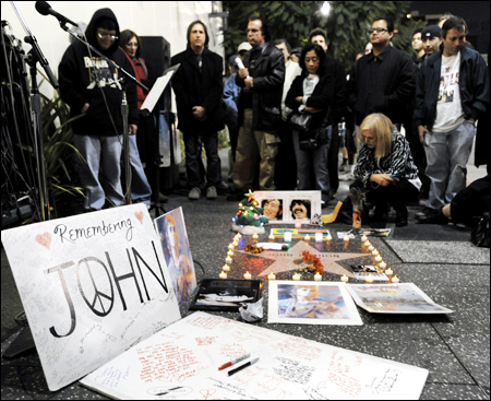 Смерть Джона Леннона: поклонники