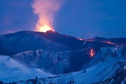 вулкан Эйяфьядлайёкюдль