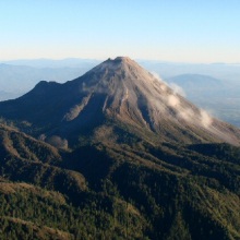 самый опасный вулкан в мире Колима