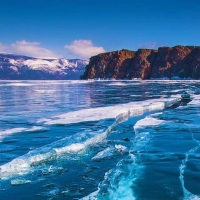 озеро Байкал зимой