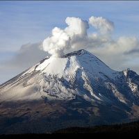 самый большой вулкан в мире Попокатепетль
