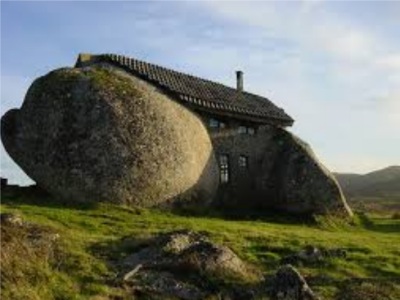 дом-камень