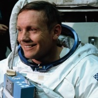 первый человек на Луне Нил Армстронг