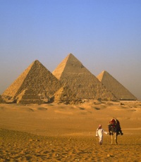 Египетские пирамиды: на всякий вкус и даже цвет 