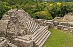 самые известные памятники древней цивилизации майя Караколь