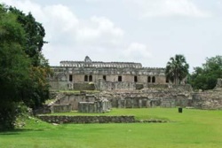 самые известные памятники древней цивилизации майя Кабах