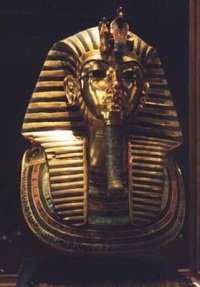 находки внутри гробницы Тутанхамона