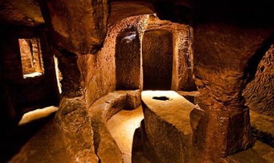 пещера Гилмертон в Эдинбурге (Шотландия)